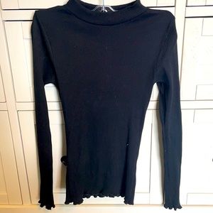 Carly Jean Los Angeles ‘Olive’ Turtleneck